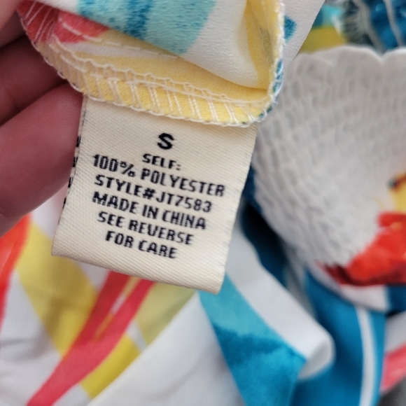 Jealous Tomato NWOT Women's Small Cold Shoulder Blouse White Tropical Floral Top - Picture 7 of 9